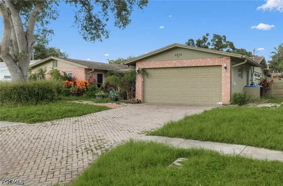 6450 31st Terrace N, Saint Petersburg, FL 33710 - #2
