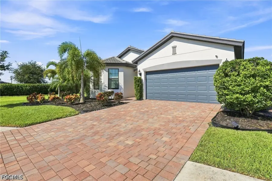 3721 E Hampton Circle, Alva, FL 33920 - #3
