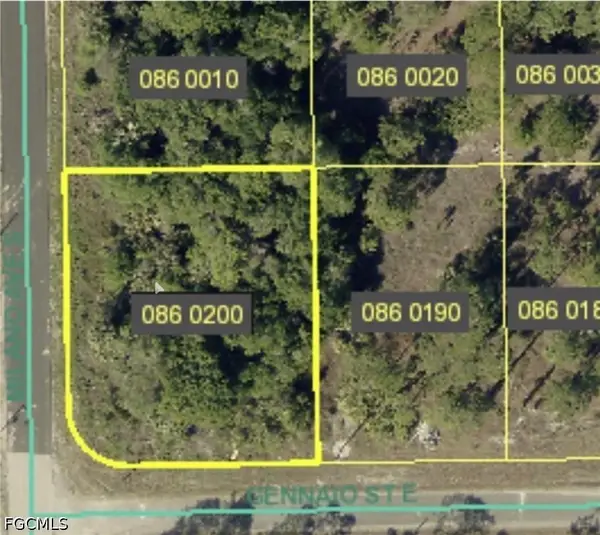 1233 Gennaio Street E, Lehigh Acres, FL 33974