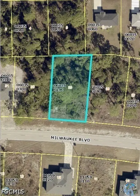 927 Milwaukee Boulevard, Lehigh Acres, FL 33974