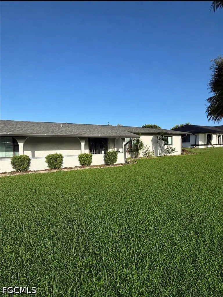 4233 SW 1st Avenue, Cape Coral, FL 33914 - #2