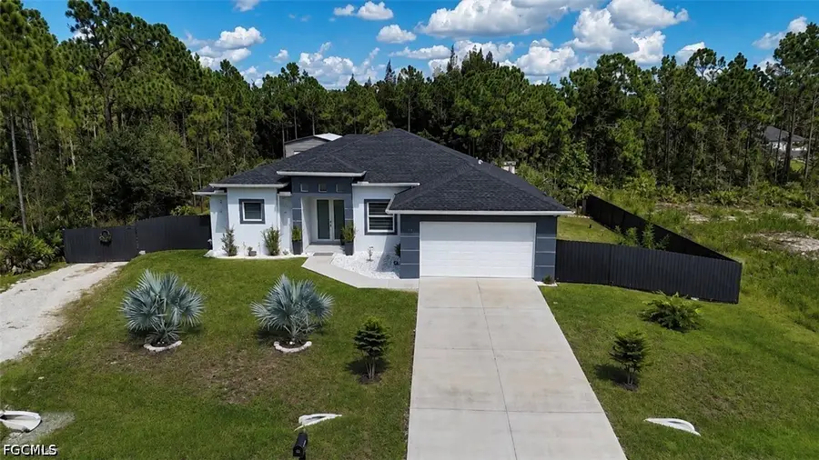 918 Dixie Avenue, Lehigh Acres, FL 33972 - #2