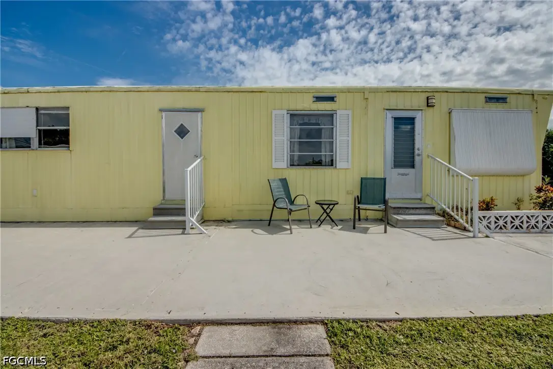 121 Lantern Place, North Fort Myers, FL 33917 - #1