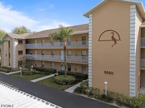 9660 Victoria Lane #206, Naples, FL 34109