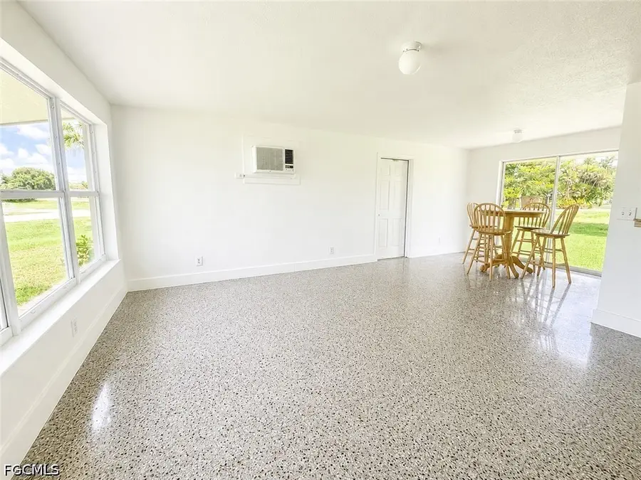 298 6th Street Nw, Moore Haven, FL 33471 - #2