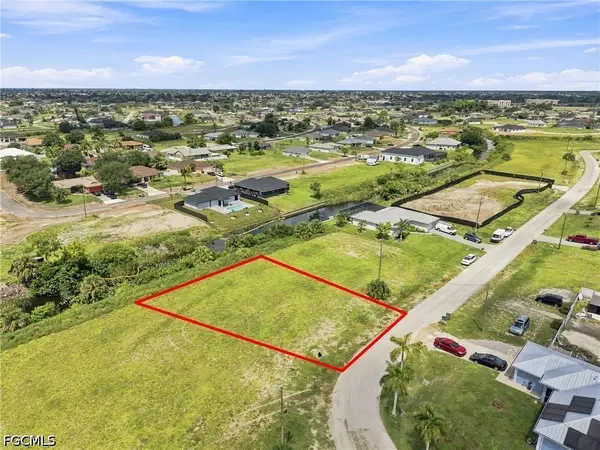 1202 NE 19th Place, Cape Coral, FL 33909
