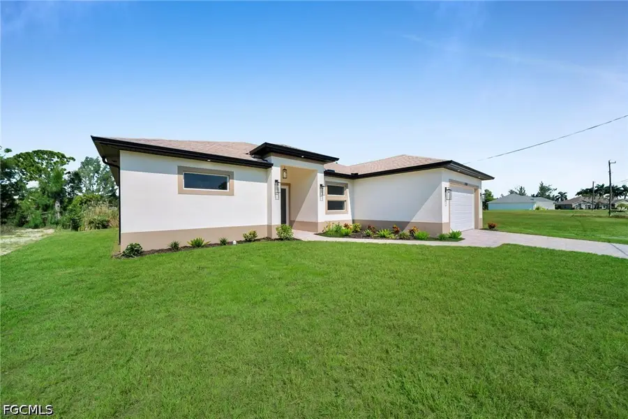 3338 NE 9th Place, Cape Coral, FL 33909 - #3