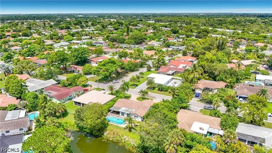 7511 42nd Drive Nw, Coral Springs, FL 33065 - #2