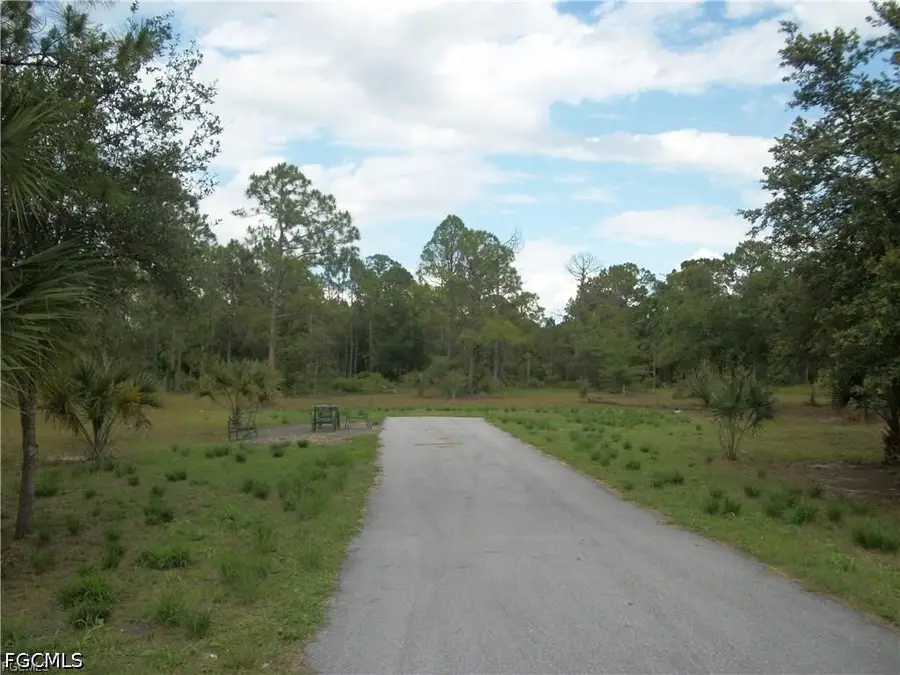 335 N Hacienda Street, Clewiston, FL 33440 - #3