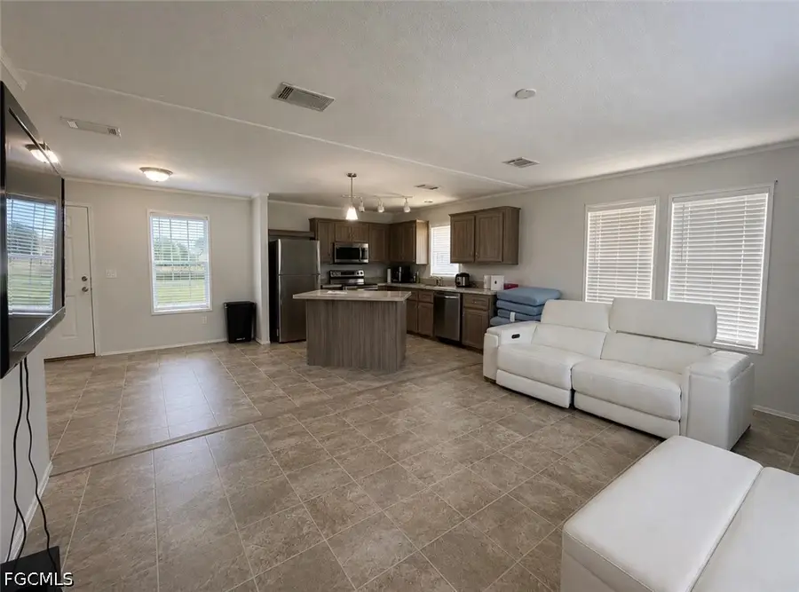 130 Avenida Del Sur, Clewiston, FL 33440 - #3
