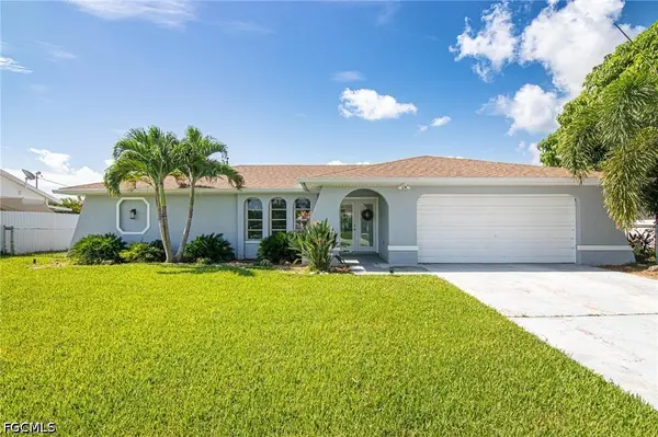 926 SE 26th Terrace, Cape Coral, FL 33904