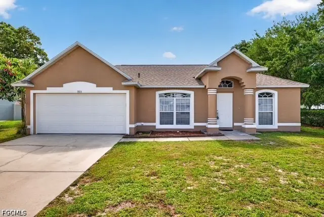 903 SE 5th Avenue, Cape Coral, FL 33990 - #1