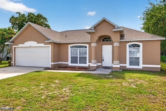 903 SE 5th Avenue, Cape Coral, FL 33990 - #2