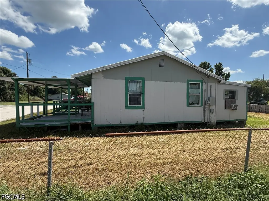 1091 Gamble Street, Moore Haven, FL 33471 - #1