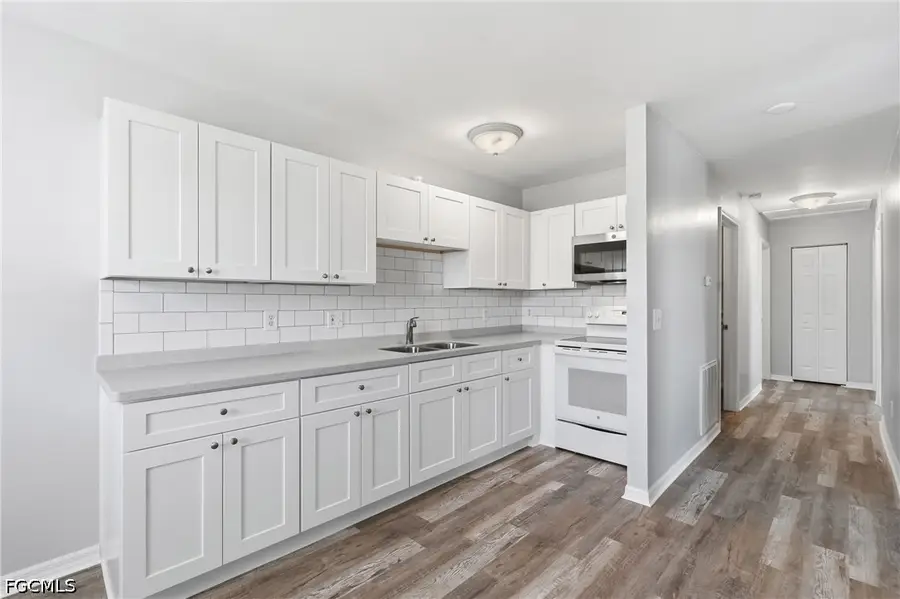 899 Ridgeway Drive, North Fort Myers, FL 33903 - #2