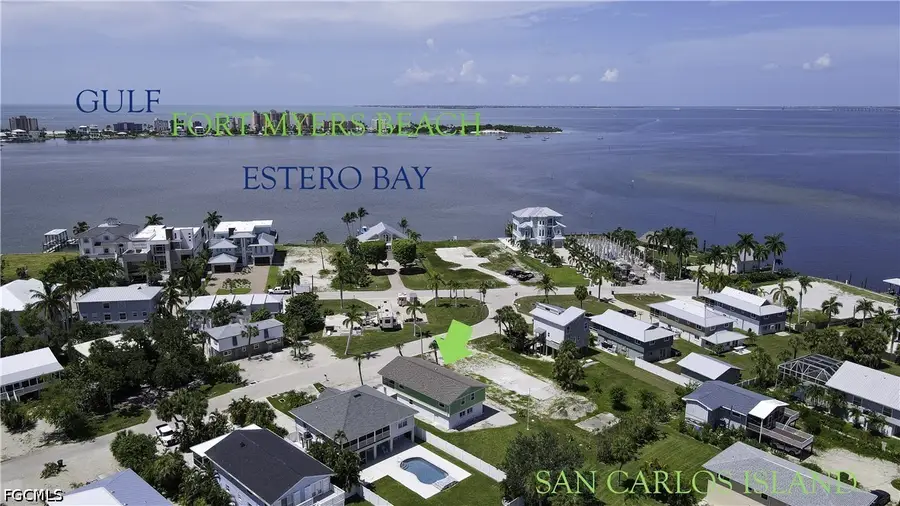 915 North Street, Fort Myers Beach, FL 33931 - #2
