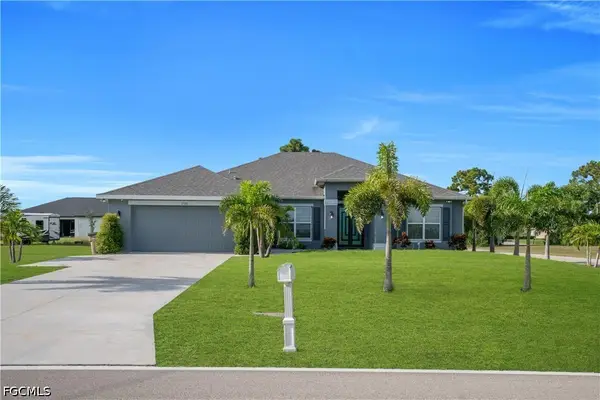 1728 Diplomat Parkway W, Cape Coral, FL 33993