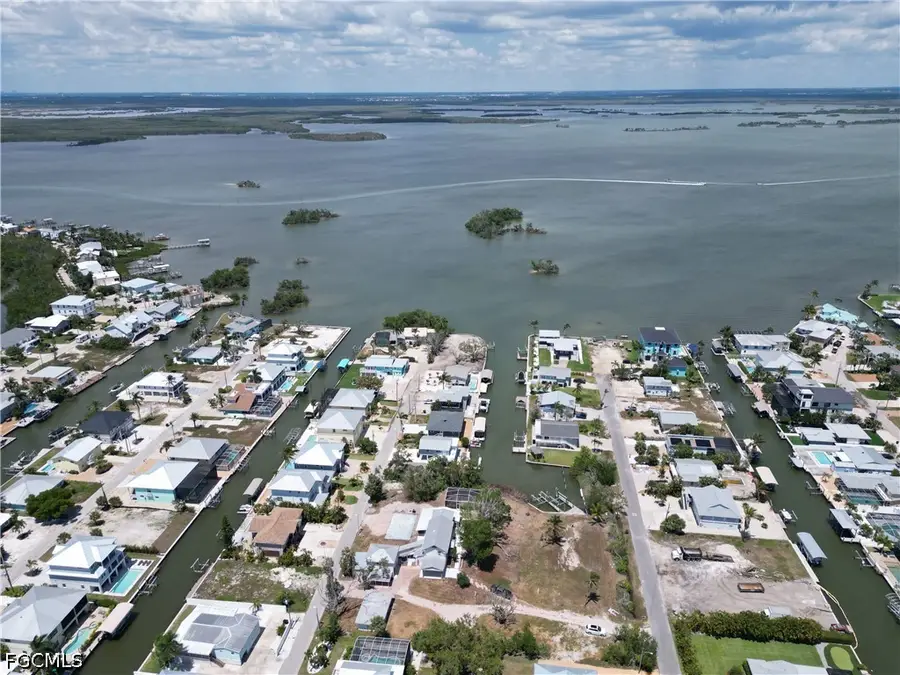 191 Bahia Viaduct, Fort Myers Beach, FL 33931 - #3