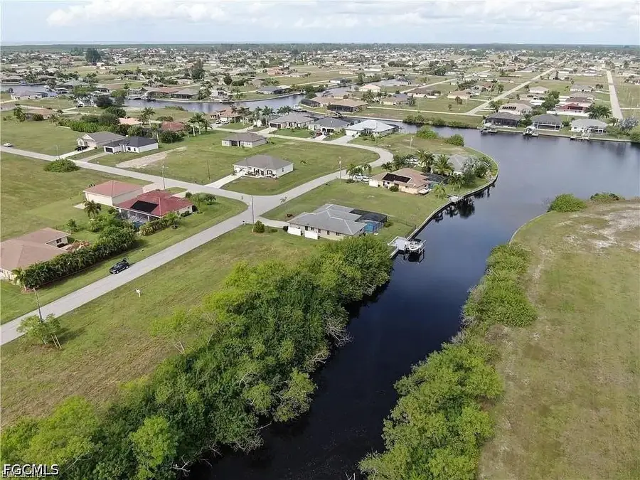 821 NW 33rd Place, Cape Coral, FL 33993 - #2
