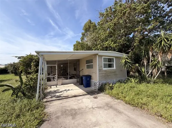 2074 Flowers Drive, Fort Myers, FL 33907