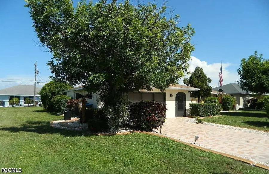 141 SE 1st Avenue, Cape Coral, FL 33990 - #3