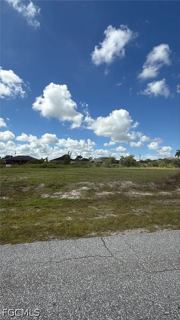 1722 NW 14th Street, Cape Coral, FL 33993