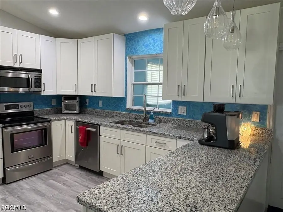 818 SW 8th Court, Cape Coral, FL 33991 - #3