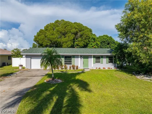 1402 SE 8th Place, Cape Coral, FL 33990