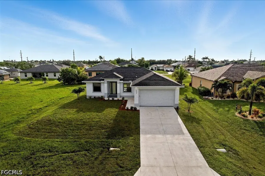 211 NW 25th Avenue, Cape Coral, FL 33993 - #3
