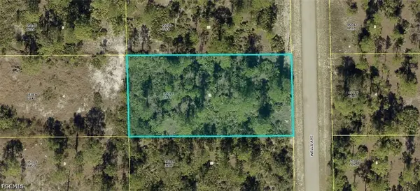 517 Wells Avenue, Lehigh Acres, FL 33972