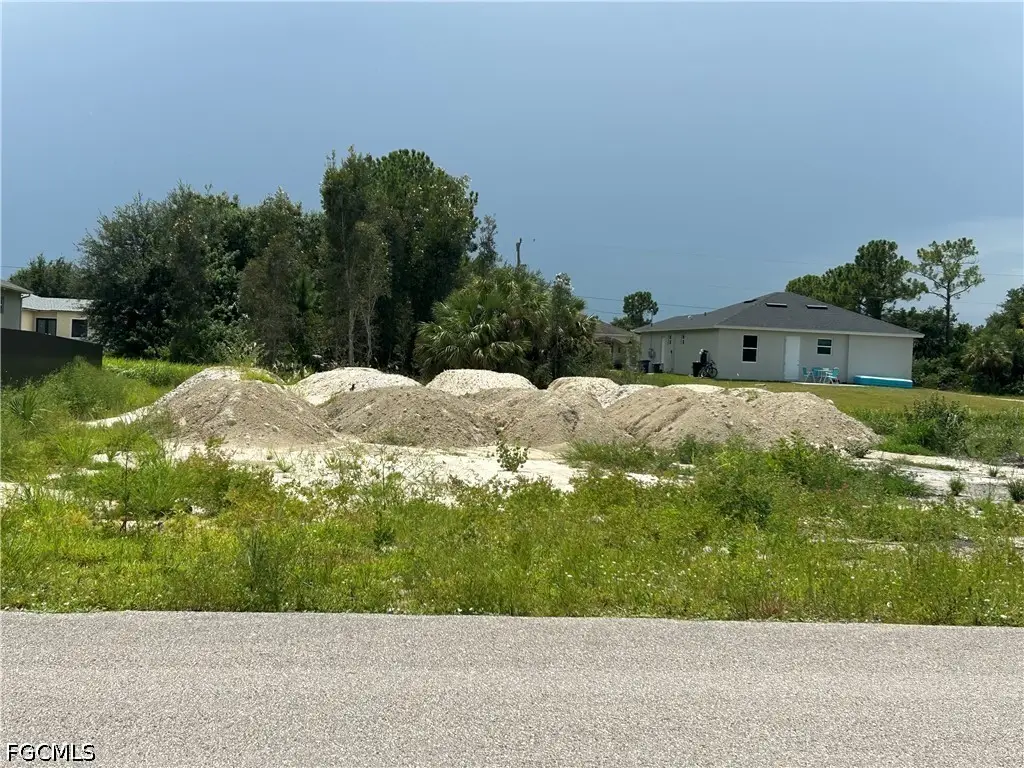 2617 26th Street W, Lehigh Acres, FL 33971 - #1