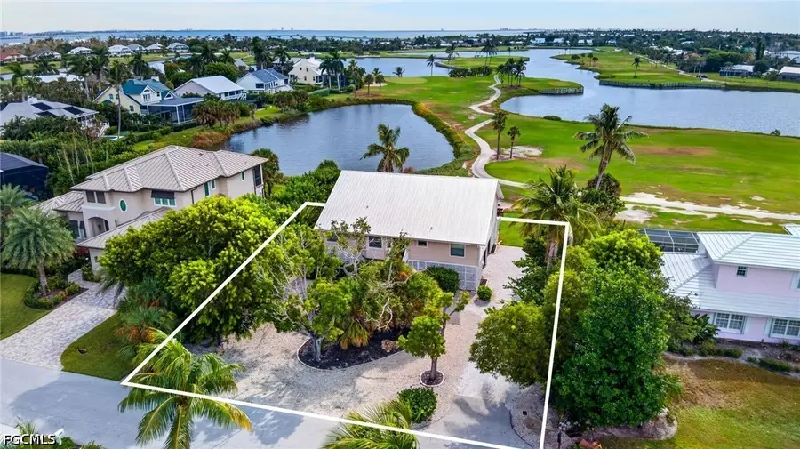 9076 Mockingbird Drive, Sanibel, FL 33957 - #2