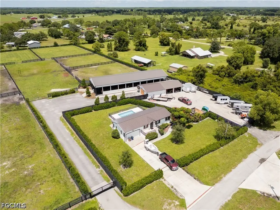 21531 N River Road, Alva, FL 33920 - #2
