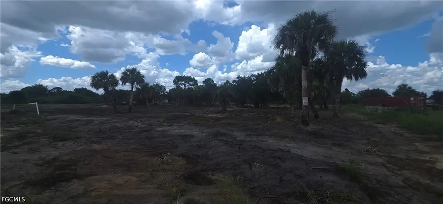 7932 15th Terrace, Labelle, FL 33935 - #2