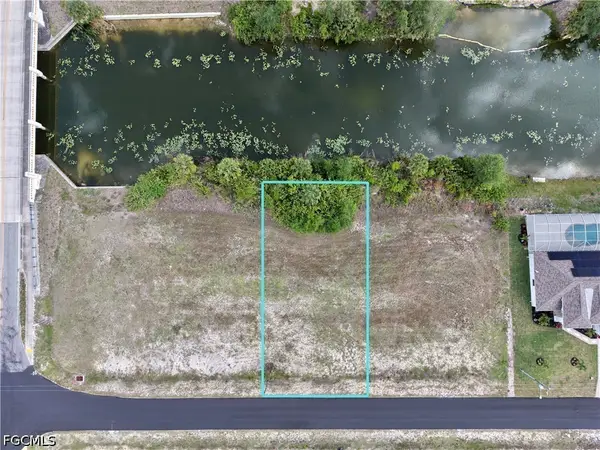 1404 NE 23rd Terrace, Cape Coral, FL 33909