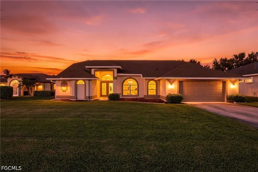 415 SE 13th Avenue, Cape Coral, FL 33990 - #2