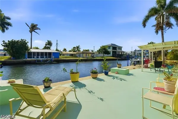 2607 Bayshore Drive, Matlacha, FL 33993