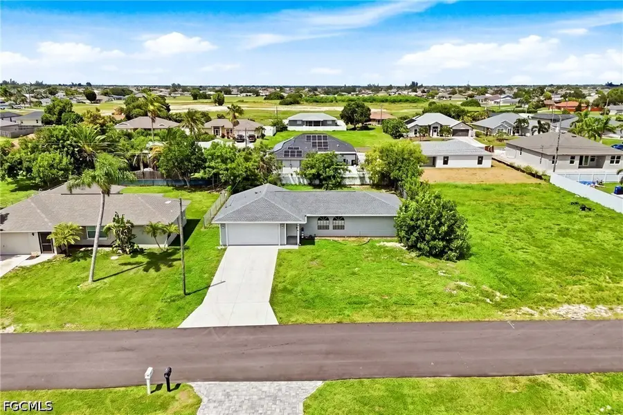 325 NE 10th Street, Cape Coral, FL 33909 - #3
