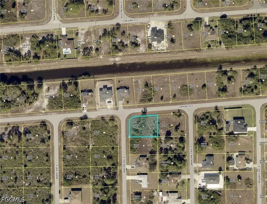 911 Martha Avenue S, Lehigh Acres, FL 33974 - #3