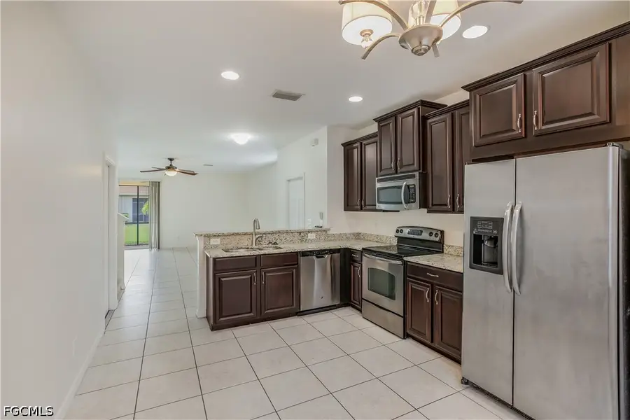 3800 Clearbrook Lane, Fort Myers, FL 33966 - #3