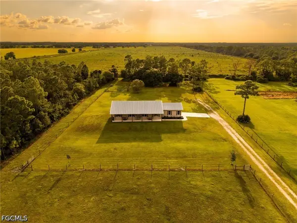 99 Trader Road, Labelle, FL 33935