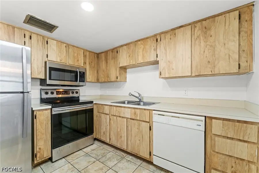 6142 Whiskey Creek Drive #611, Fort Myers, FL 33919 - #3