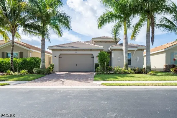 8051 Venetian Pointe Drive, Fort Myers, FL 33908