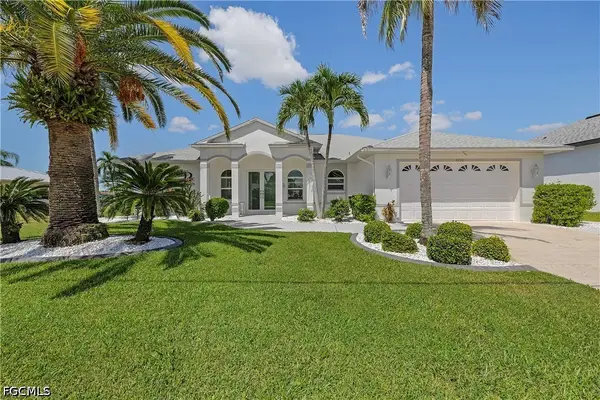 1210 SE 21st Avenue, Cape Coral, FL 33990
