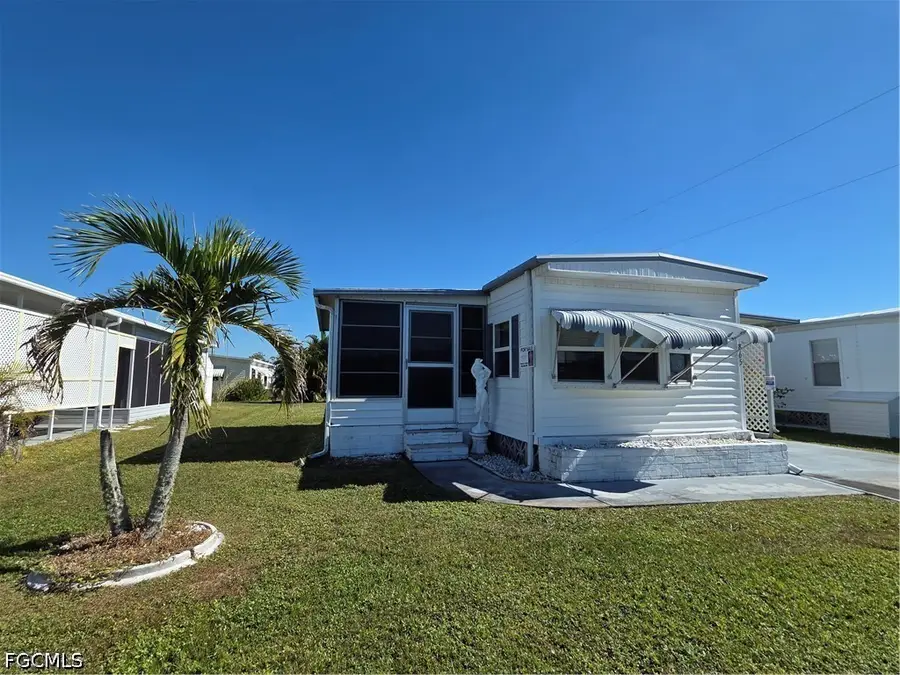 865 Moonlight Drive, North Fort Myers, FL 33917 - #3