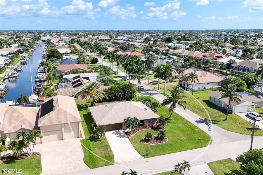 901 SW 51st Terrace, Cape Coral, FL 33914 - #2
