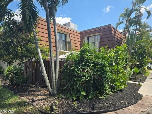 5240 Cedarbend Drive #3, Fort Myers, FL 33919