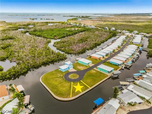 2970 Trawler Lane, St James City, FL 33956