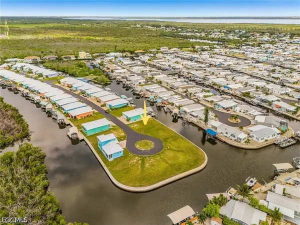 3004 Trawler Lane, St James City, FL 33956