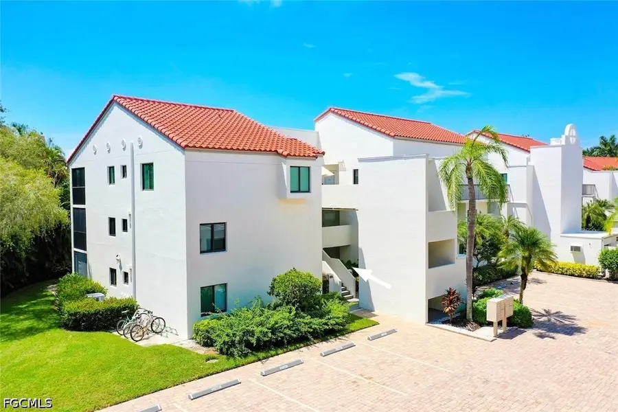 592 Beachwalk Circle #105, Naples, FL 34108 - #2